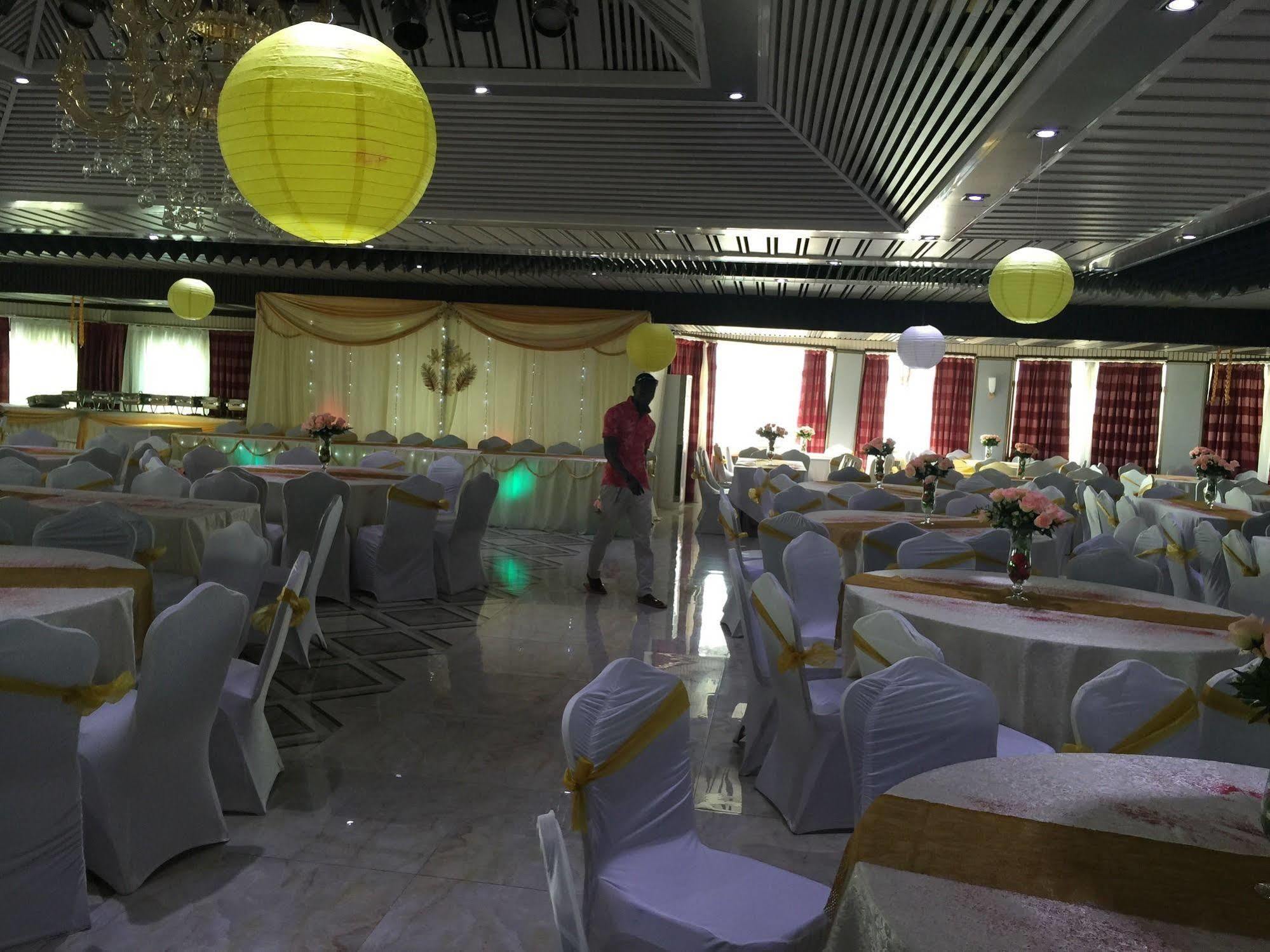 Sun Beach Hotel Cotonou Exteriér fotografie